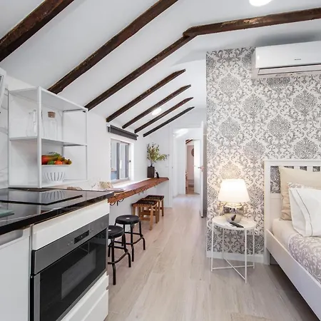 Maria By Host-point Costa da Caparica