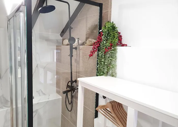 Maria By Host-point Кошта-да-Капарика